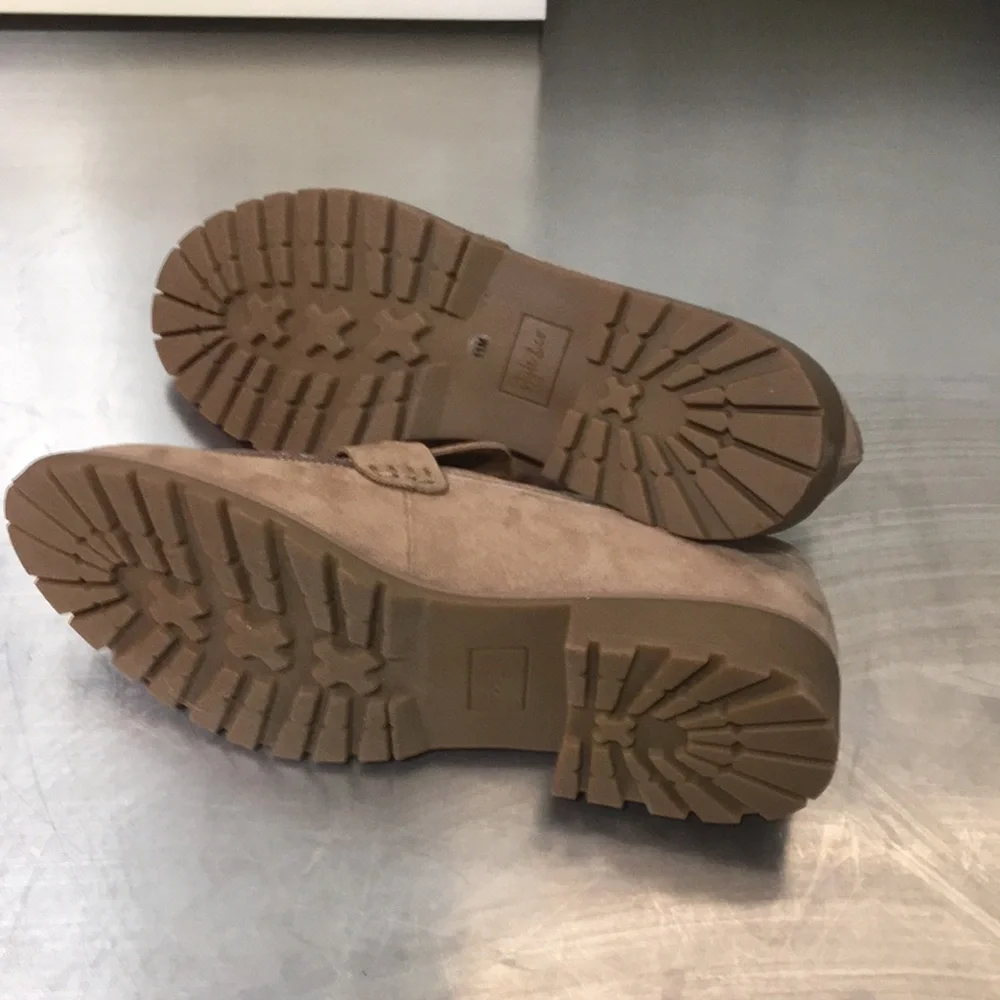 New WB Woman’s Style & Co Tan Suede Loafers